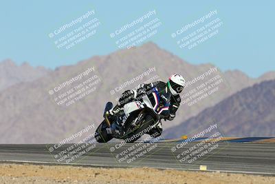 media/Feb-03-2024-SoCal Trackdays (Sat) [[767c60a41c]]/4-Turn 9 Set 1 (1040am)/